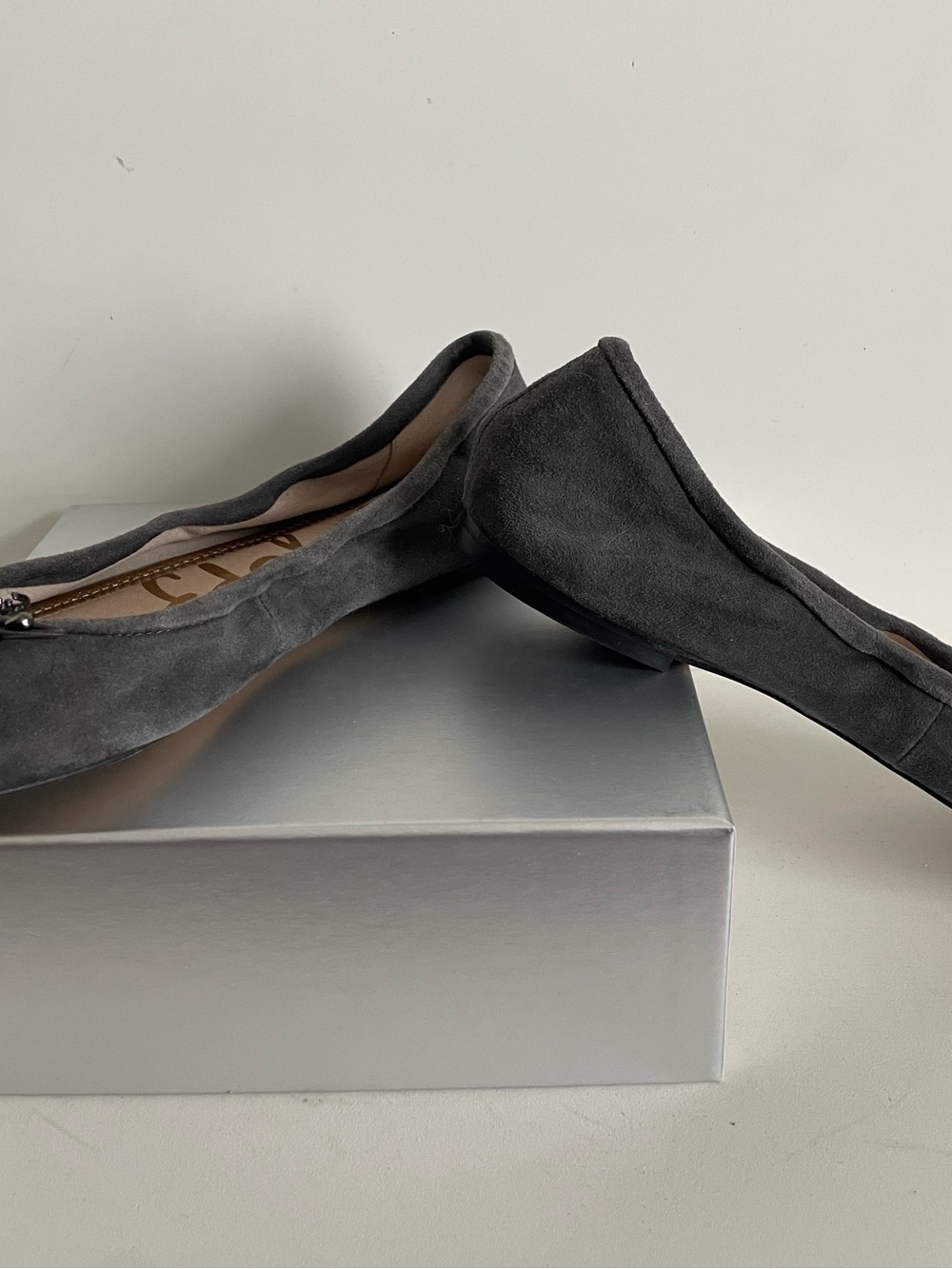 Sam Edelman Genuine Suede Leather Ballet Flats Grey 6.5M - Picture 2 of 5